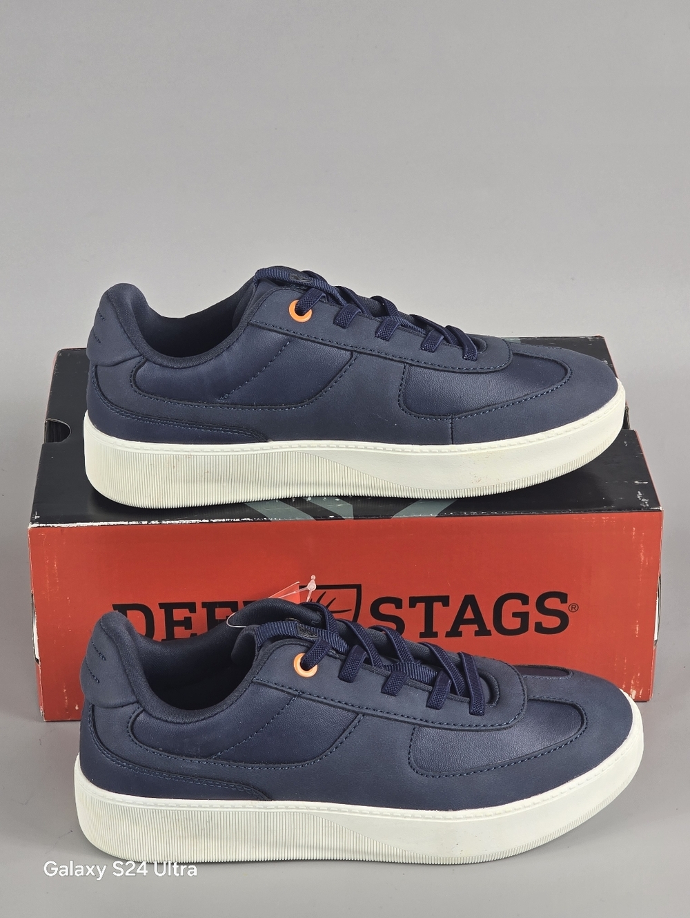 Deer Stags Navy Low-Top Sneakers with White Sole and Orange Eyelet Size 3M